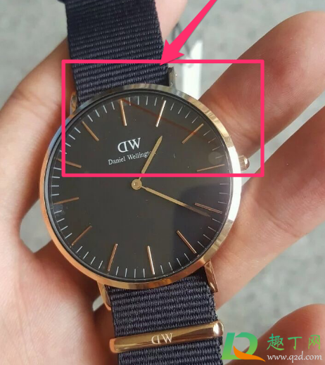dw手表为什么会有红线3