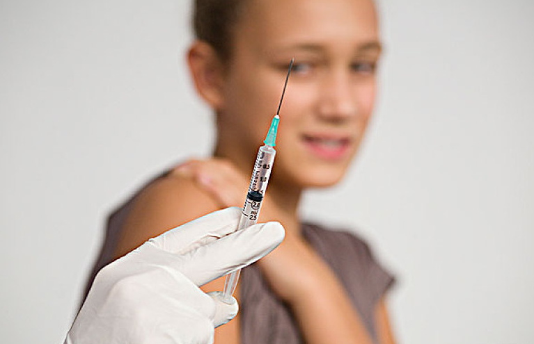 打新冠疫苗可以按摩吗 打新冠疫苗能去拔罐吗